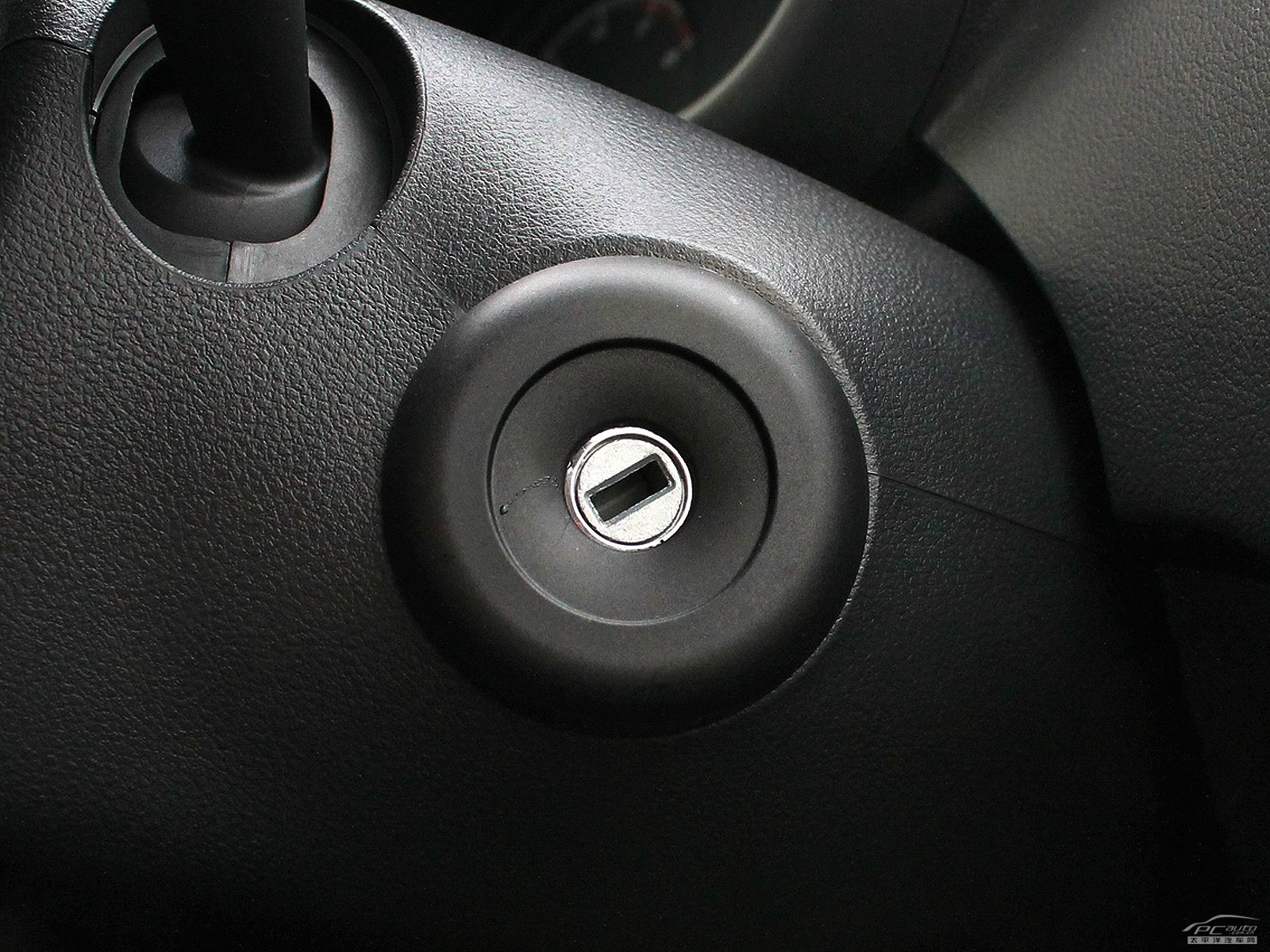 名爵3內(nèi)飾高清大圖