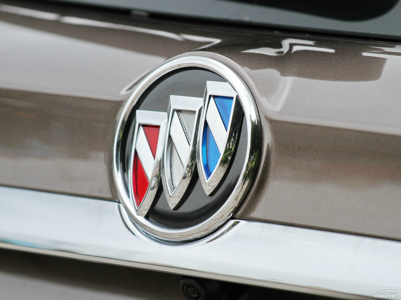 昂科拉外觀高清大圖