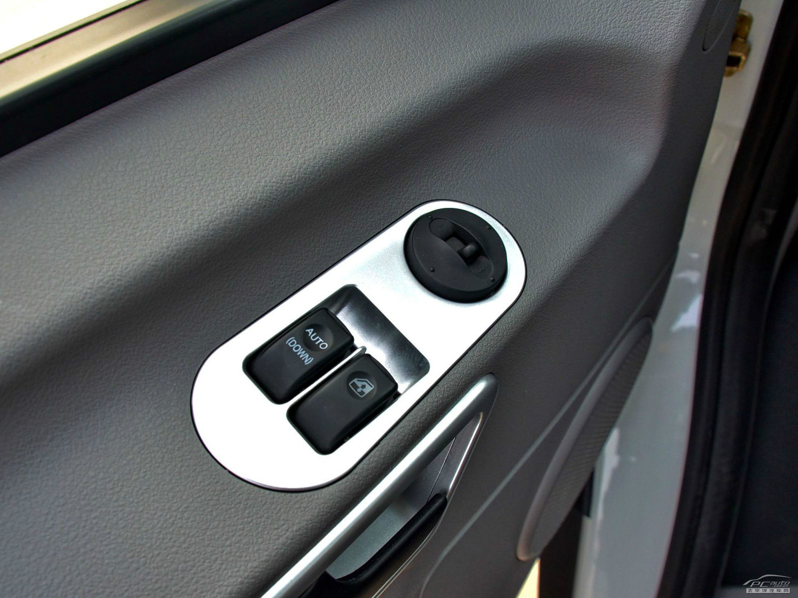 星銳內(nèi)飾高清大圖