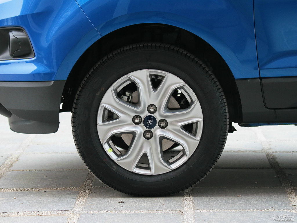 情調(diào)藍(lán)翼搏車身外觀圖片