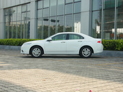 2013款 2.0L 豪華版 2013款 2.0L 豪華版