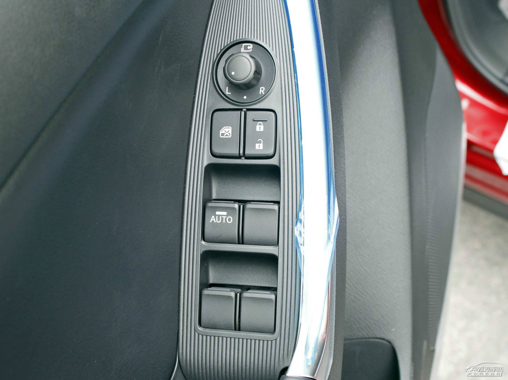 tR_(d)CX-5()܇(ni)DƬ