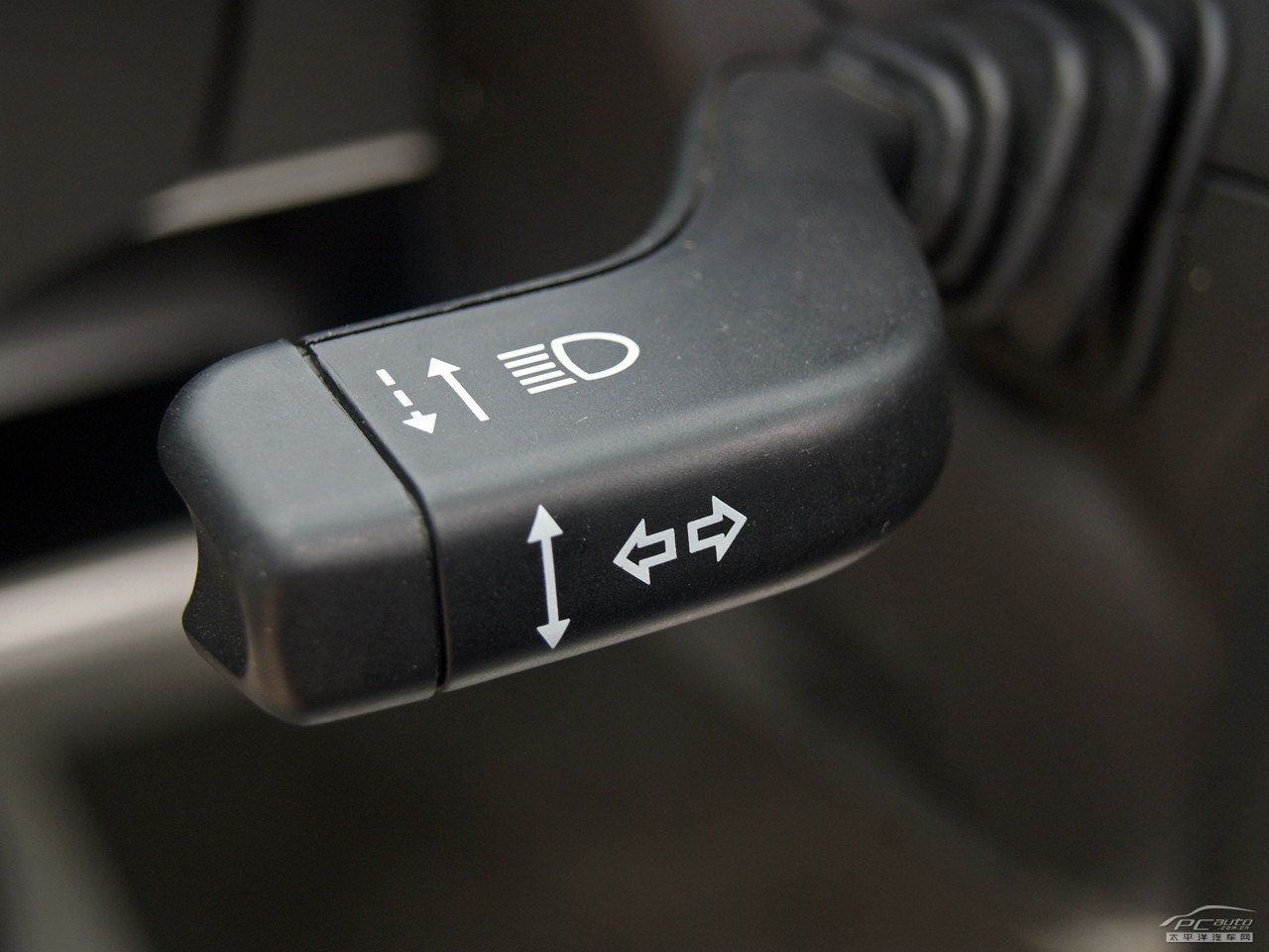 蓮花Elise內(nèi)飾高清大圖