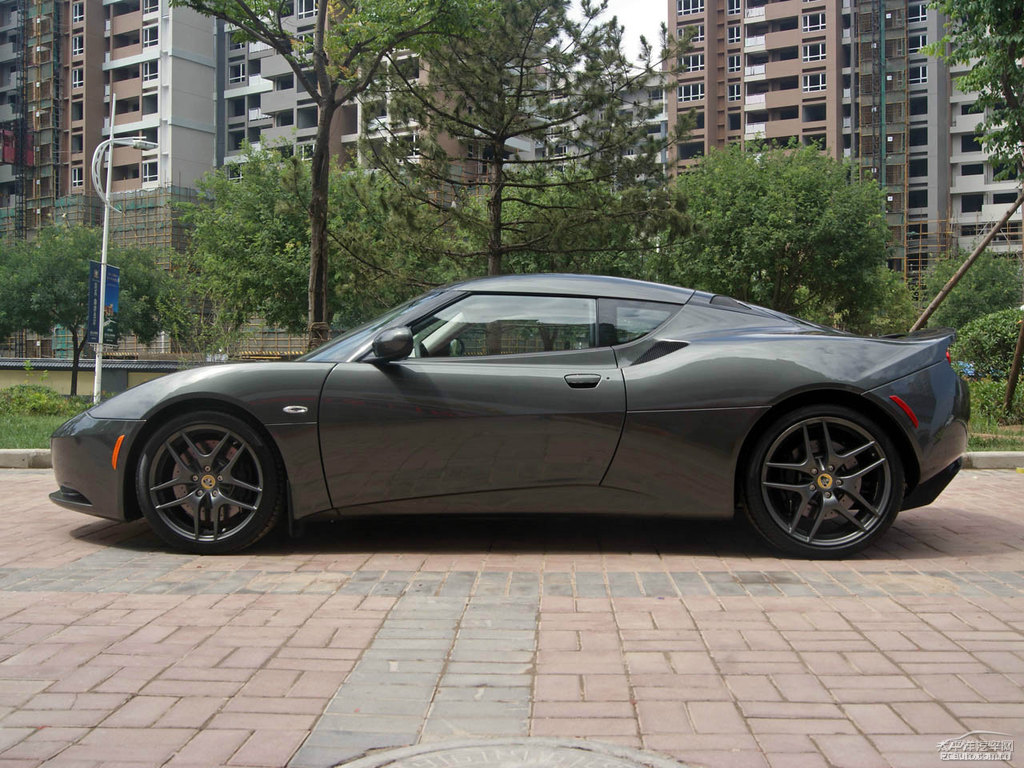 ʯīɏEvora^DƬ