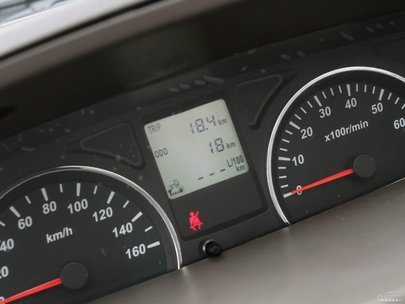 俊風(fēng)CV03內(nèi)飾高清大圖