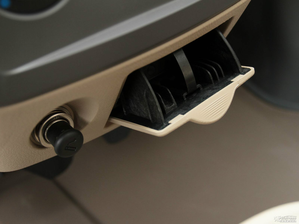 ɫL(fng)CV03(ni)DƬ