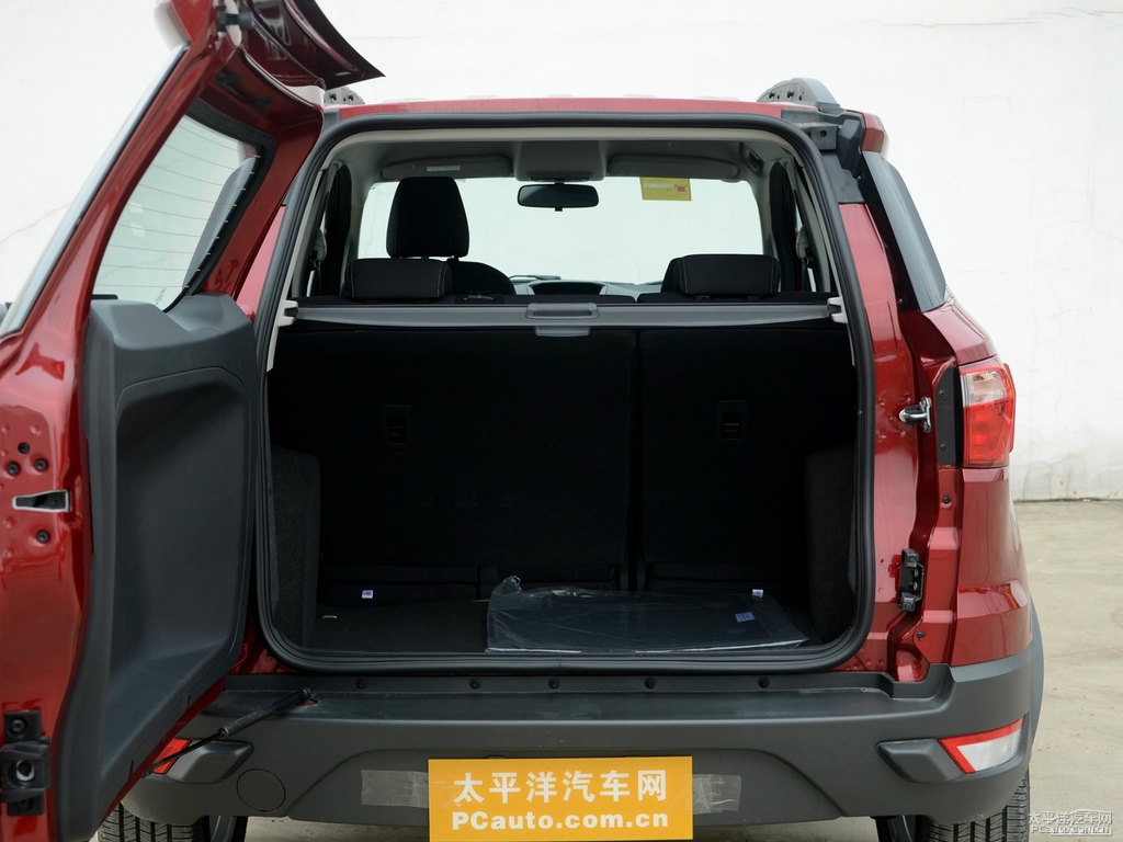 炫舞紅翼搏后備廂空間圖片