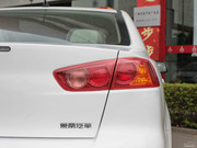 2013款 1.8L MT 時(shí)尚版 舒適型 2013款 1.8L MT 時(shí)尚版 舒適型