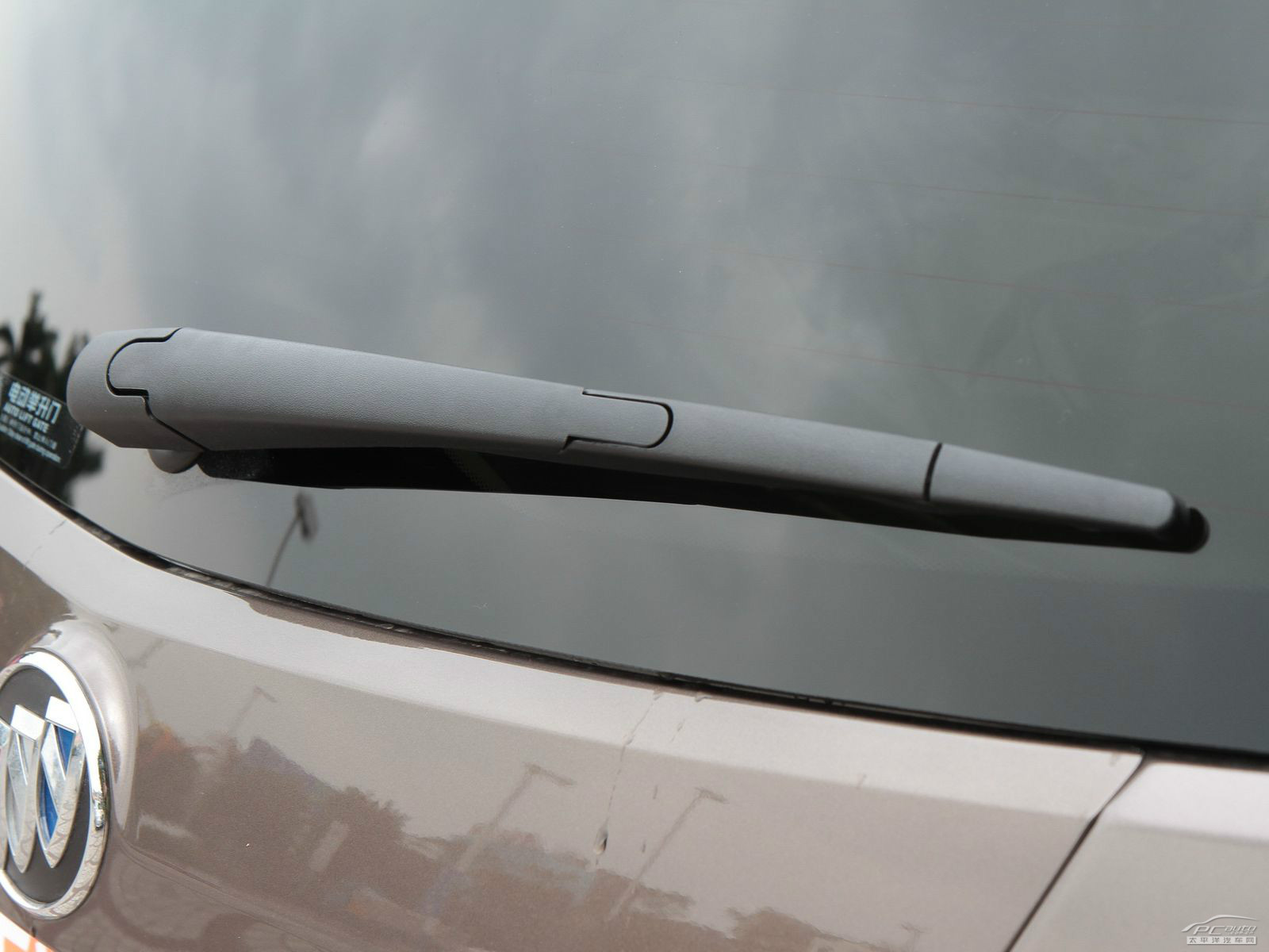 別克GL8外觀高清大圖