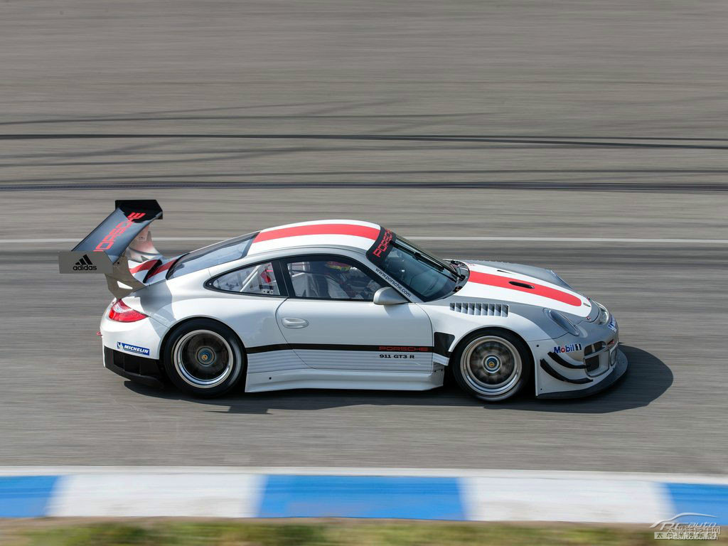 白色保時(shí)捷911整車外觀外觀圖片