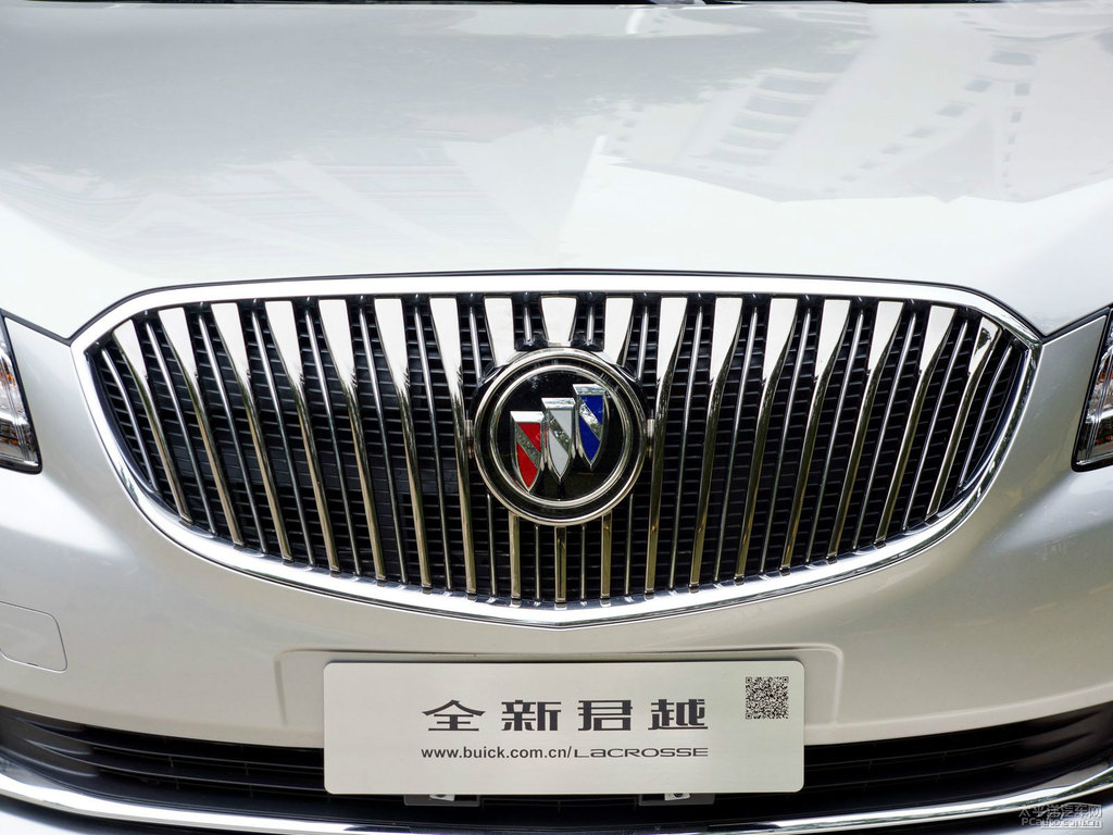 極光銀君越車頭外觀圖片