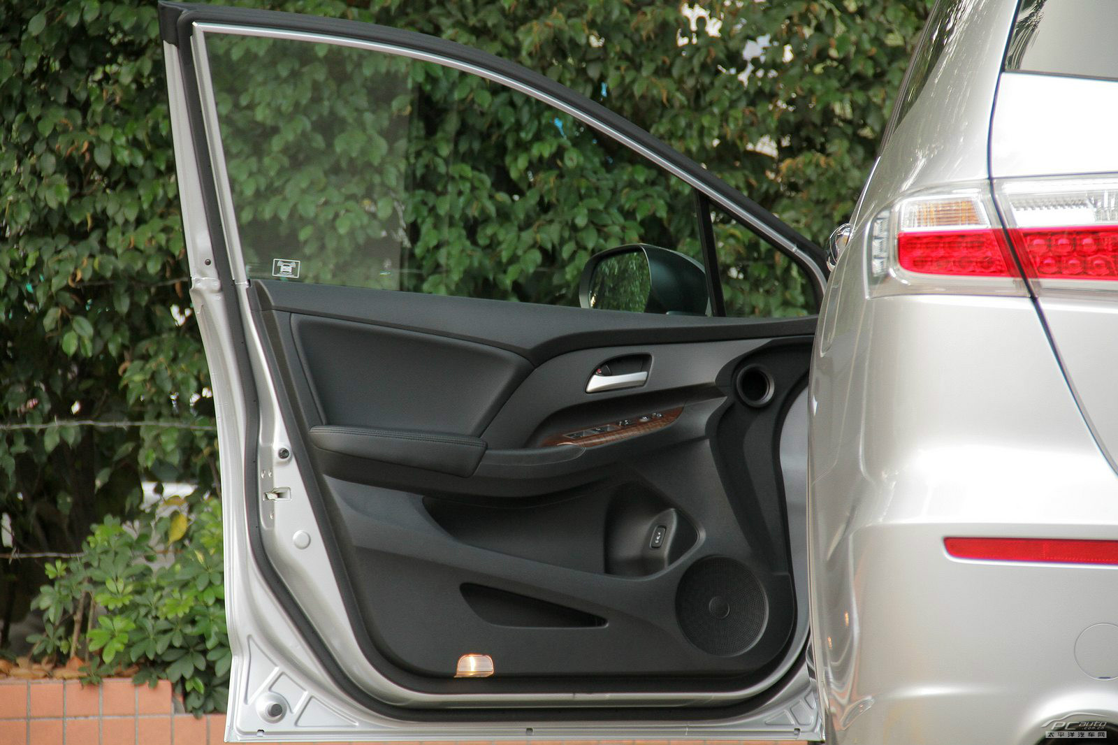 奧德賽內(nèi)飾高清大圖