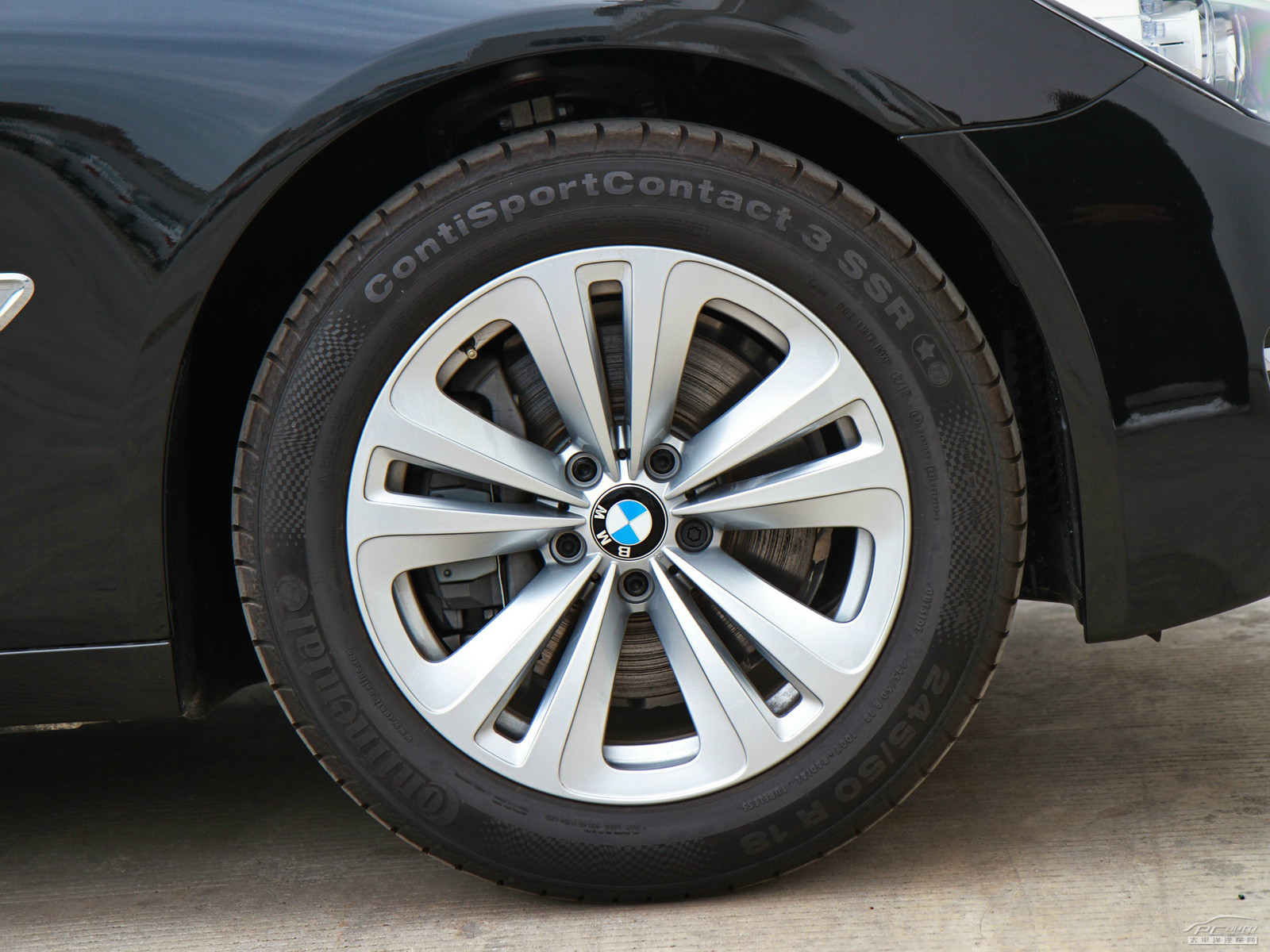 寶馬7系外觀高清大圖