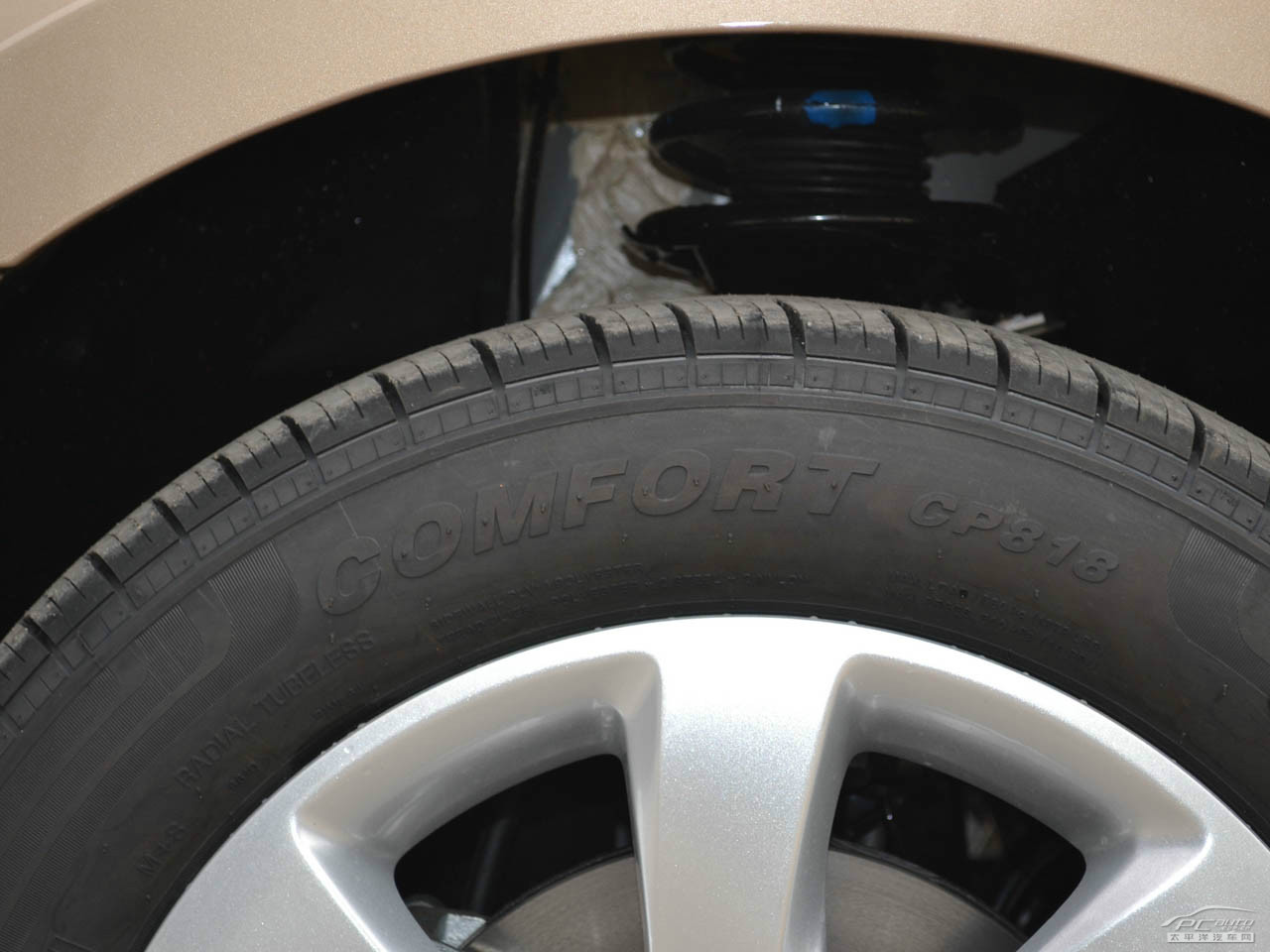 東風(fēng)風(fēng)神A60細(xì)節(jié)高清大圖