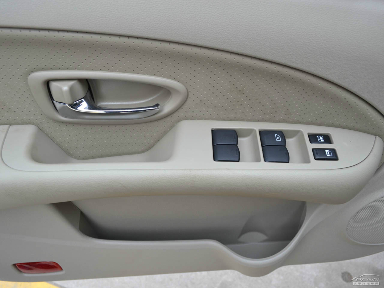 東風(fēng)風(fēng)神A60空間高清大圖