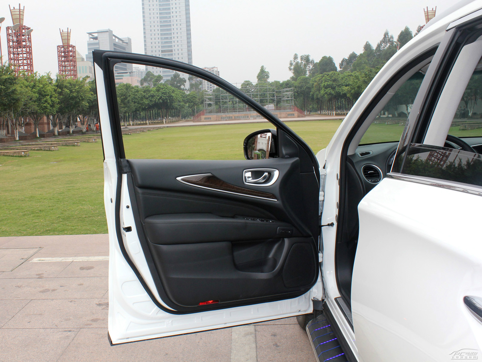 英菲尼迪JX內(nèi)飾高清大圖