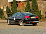 2013款 2.0L 自動尊享型 2013款 2.0L 自動尊享型