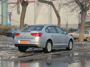 2012款 三廂 1.6L 手動品尚型 2012款 三廂 1.6L 手動品尚型