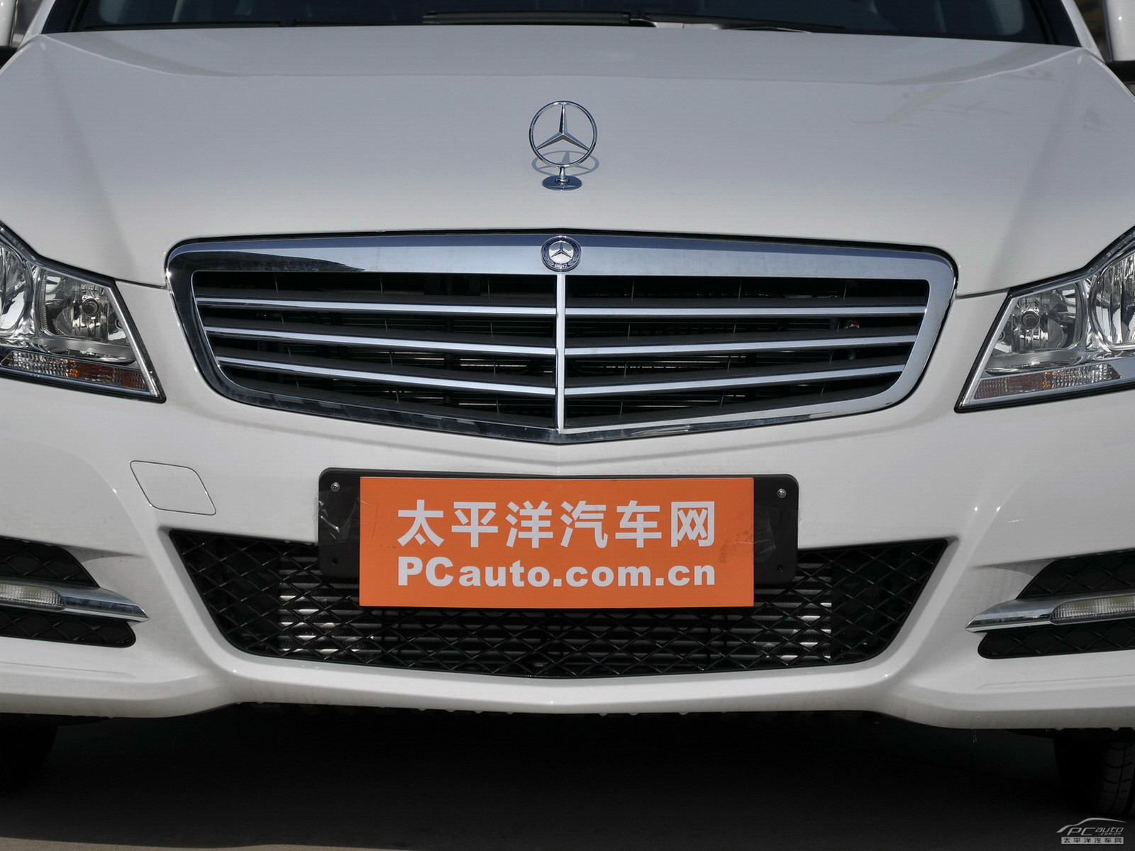 奔馳C級外觀高清大圖