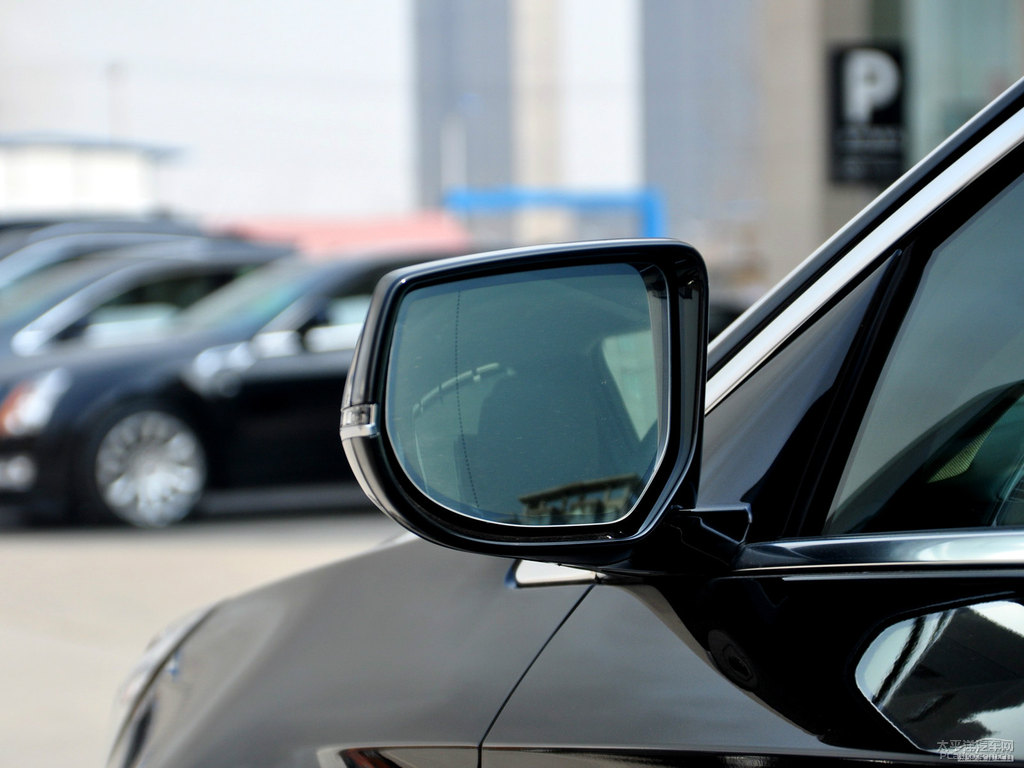 炫黑凱迪拉克XTS車身外觀圖片