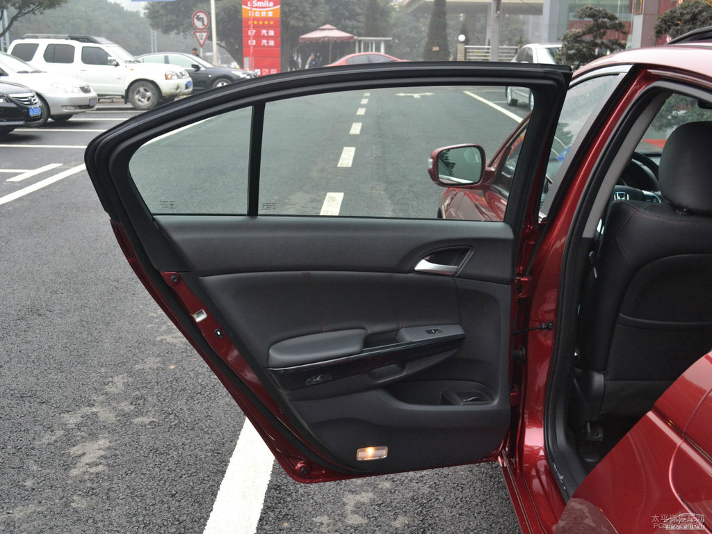 探戈紅雅閣車廂內(nèi)飾圖片
