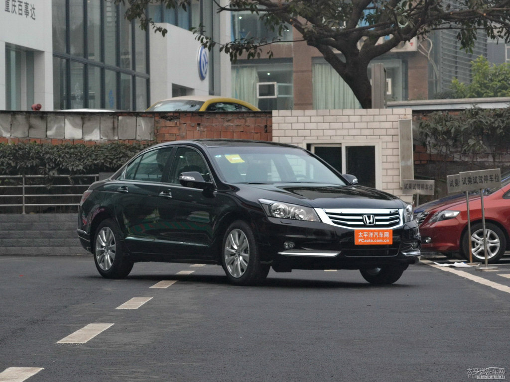 奧夫特黑雅閣整車外觀外觀圖片