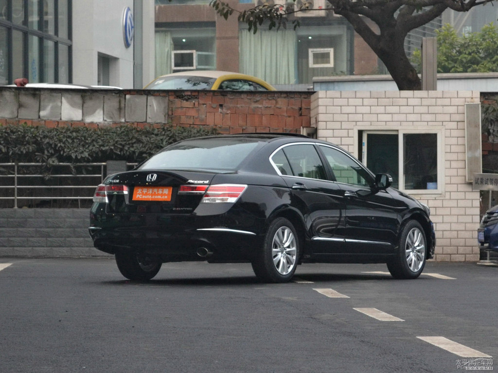 奧夫特黑雅閣整車外觀外觀圖片