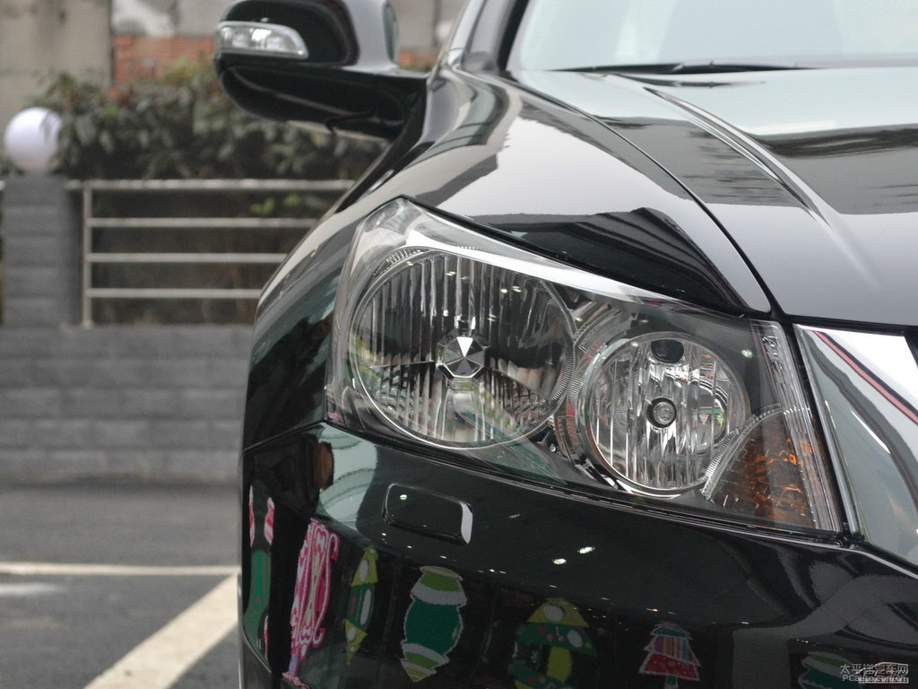 奧夫特黑雅閣車頭外觀圖片