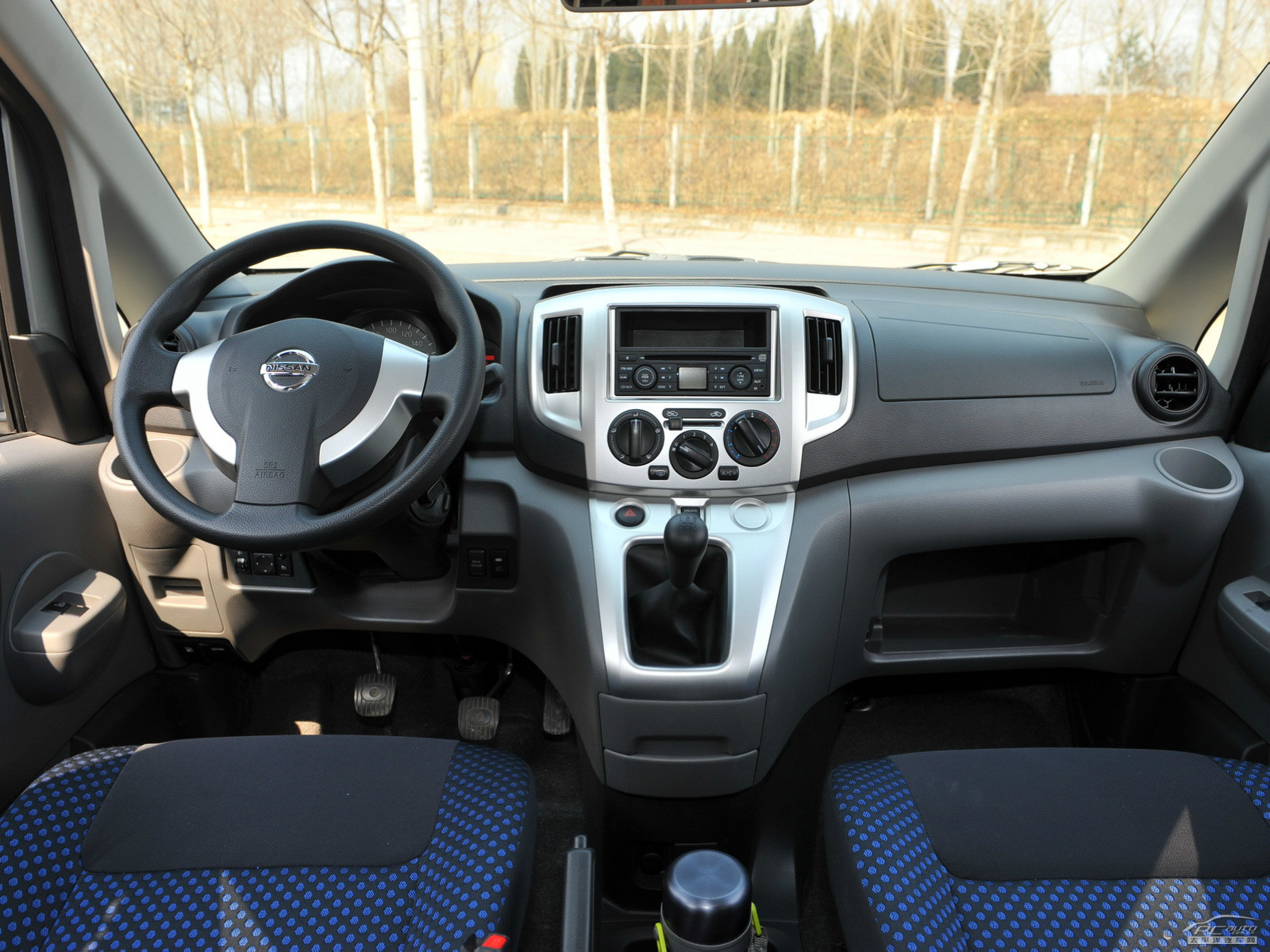 日產(chǎn)NV200內飾高清大圖