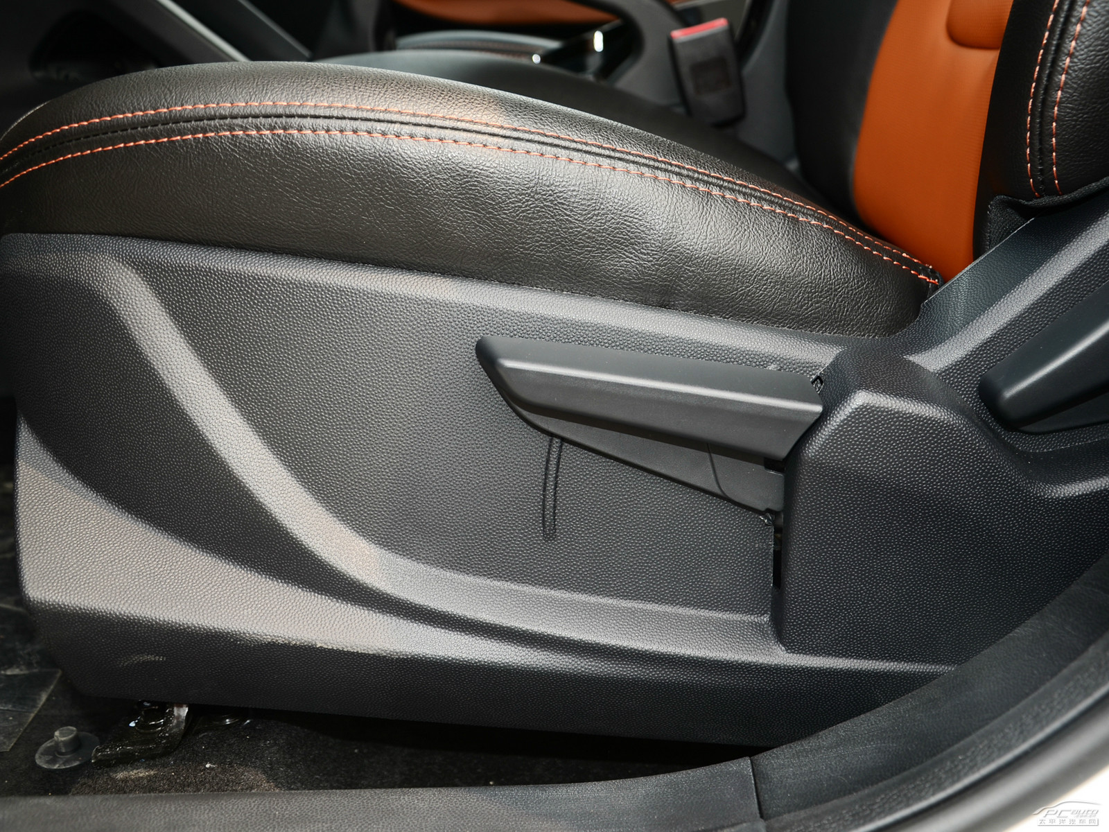 瑞風(fēng)S5內(nèi)飾高清大圖