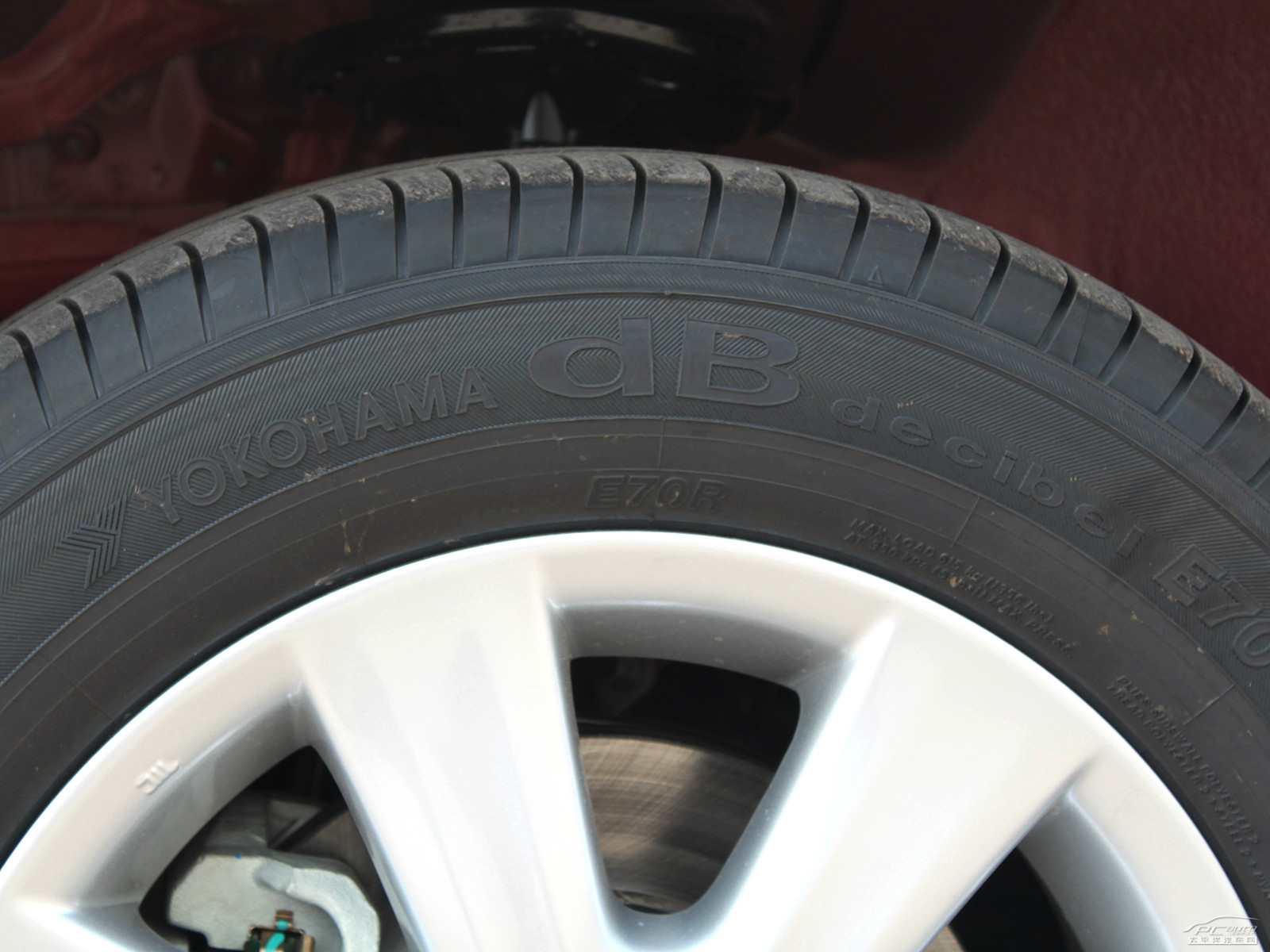 卡羅拉細(xì)節(jié)高清大圖