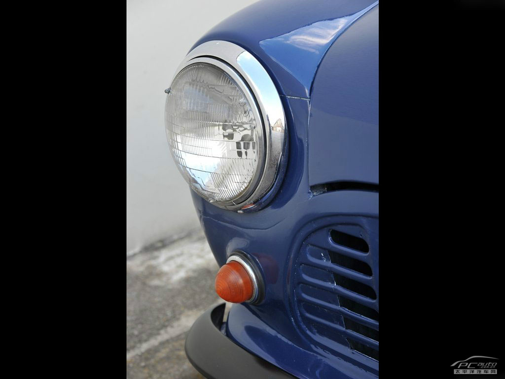 MINI VAN外觀高清大圖