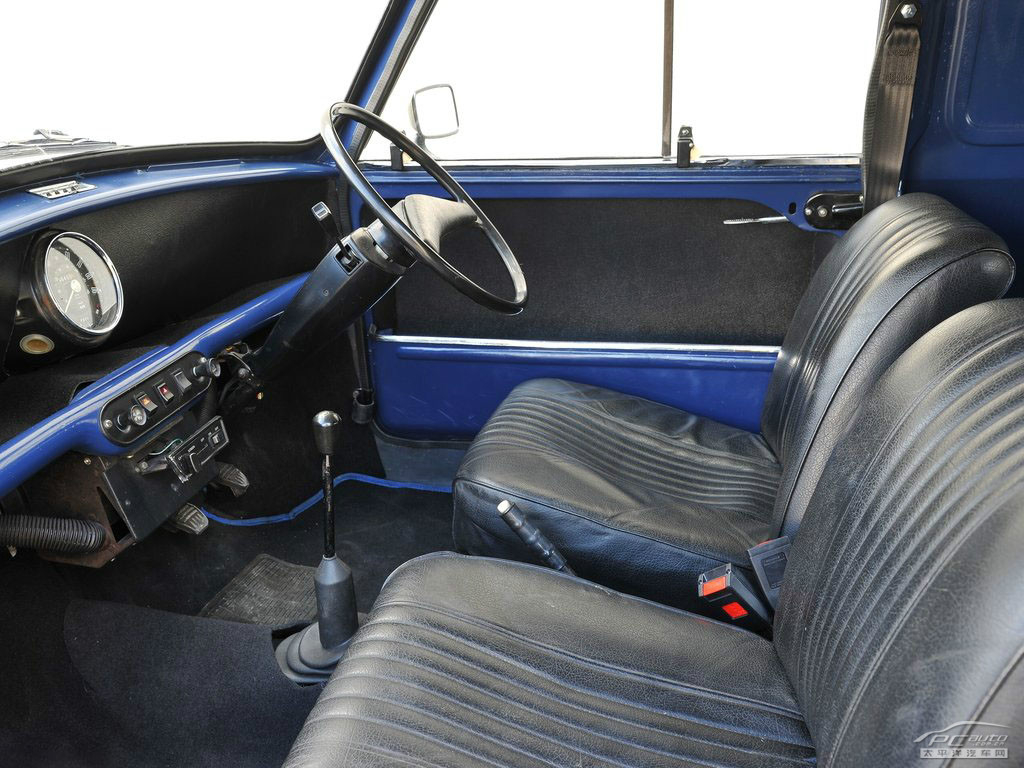 MINI VAN內(nèi)飾高清大圖