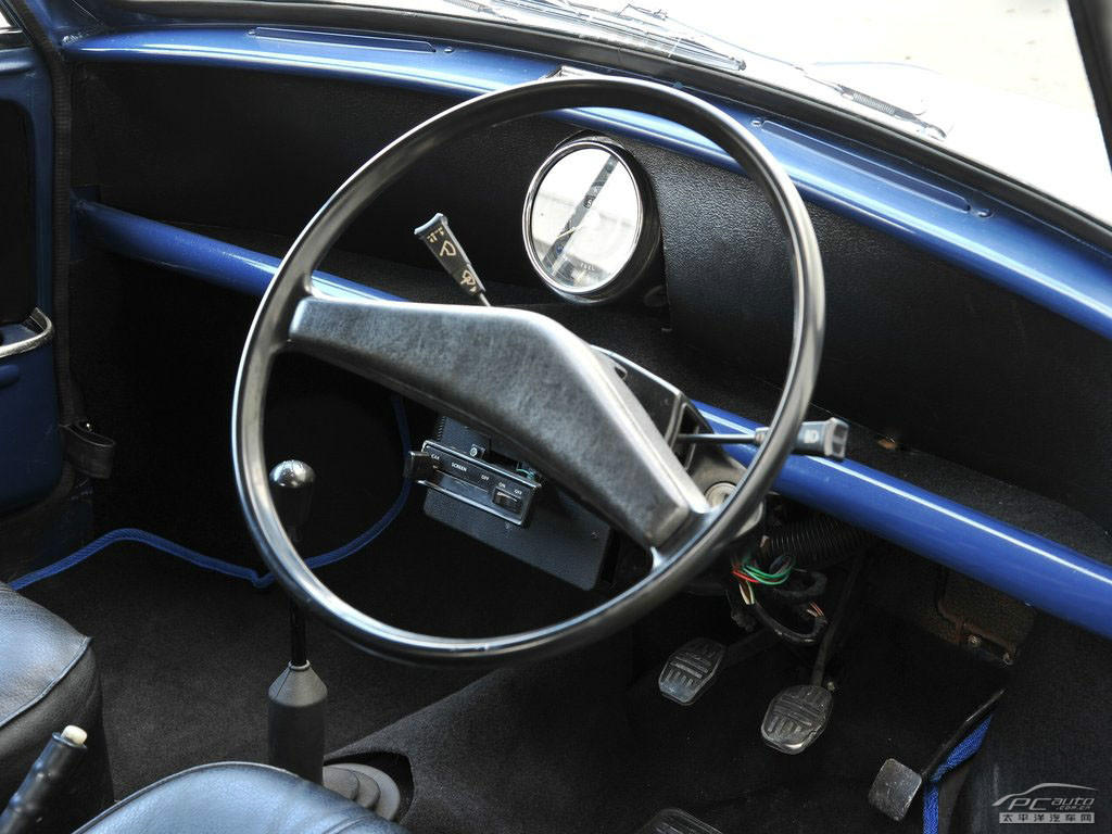 MINI VAN內(nèi)飾高清大圖