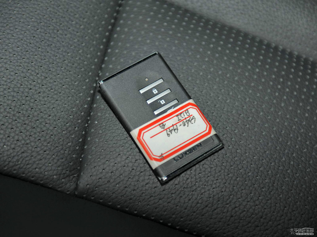 ɰ׼{ǽݴ7 SUV(ji)(ji)DƬ