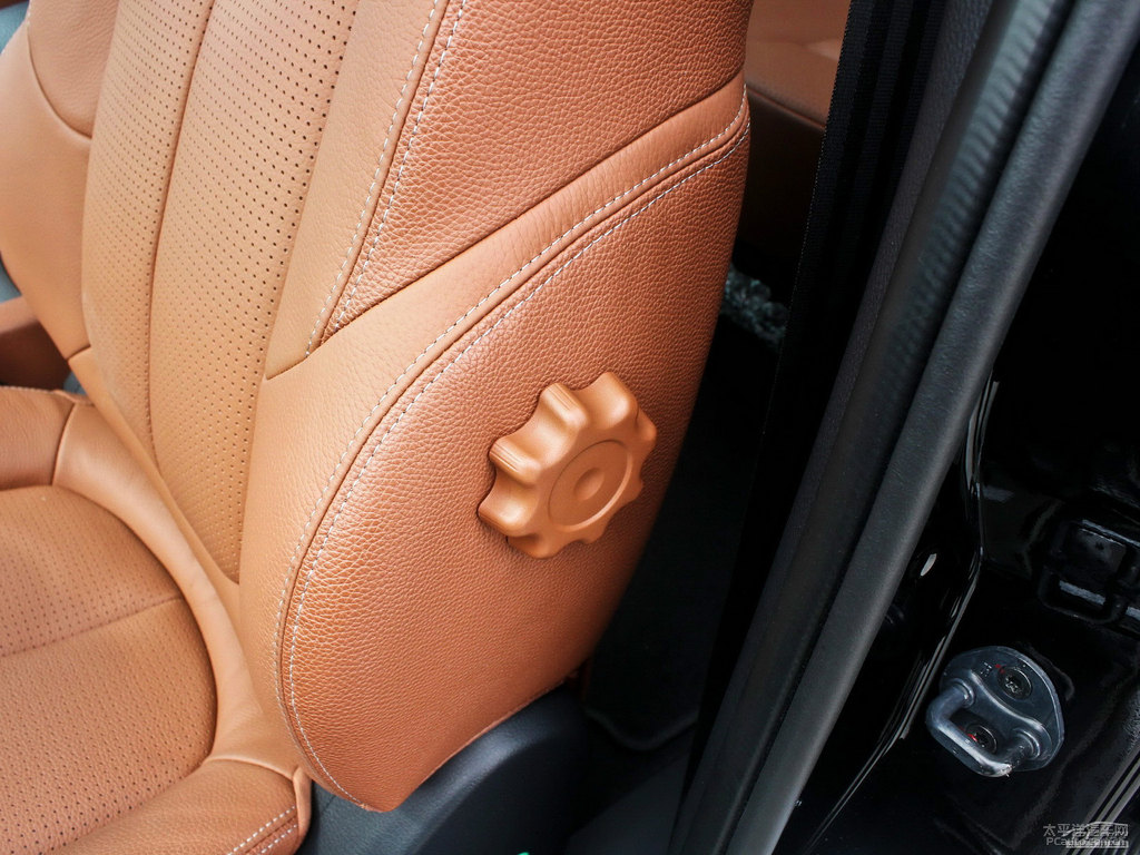 ʯڼ{ǽݴ7 SUV΃(ni)DƬ