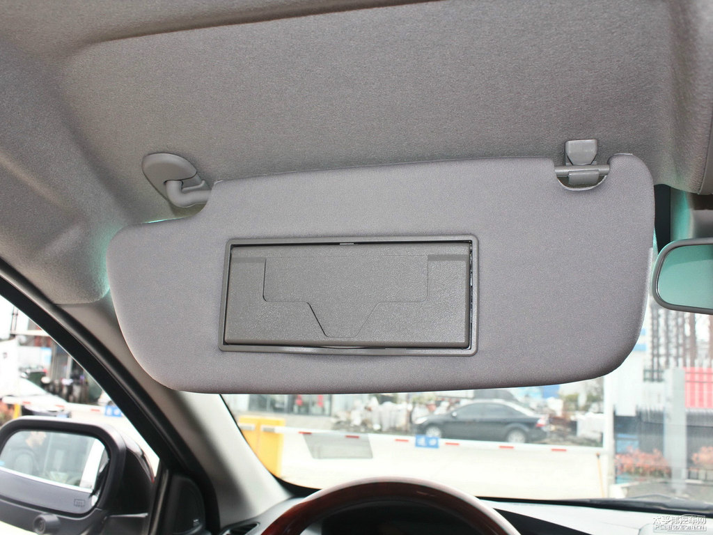 ʯڼ{ǽݴ7 SUV܇(ni)DƬ