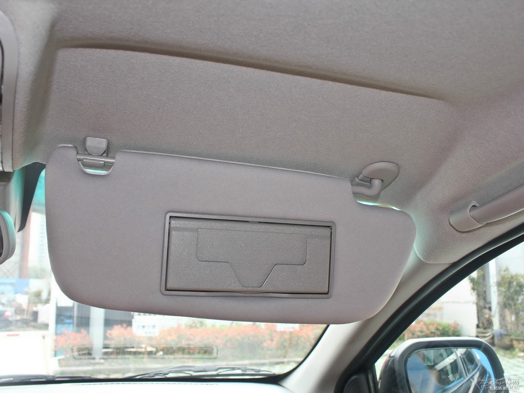 ʯڼ{ǽݴ7 SUV܇(ni)DƬ