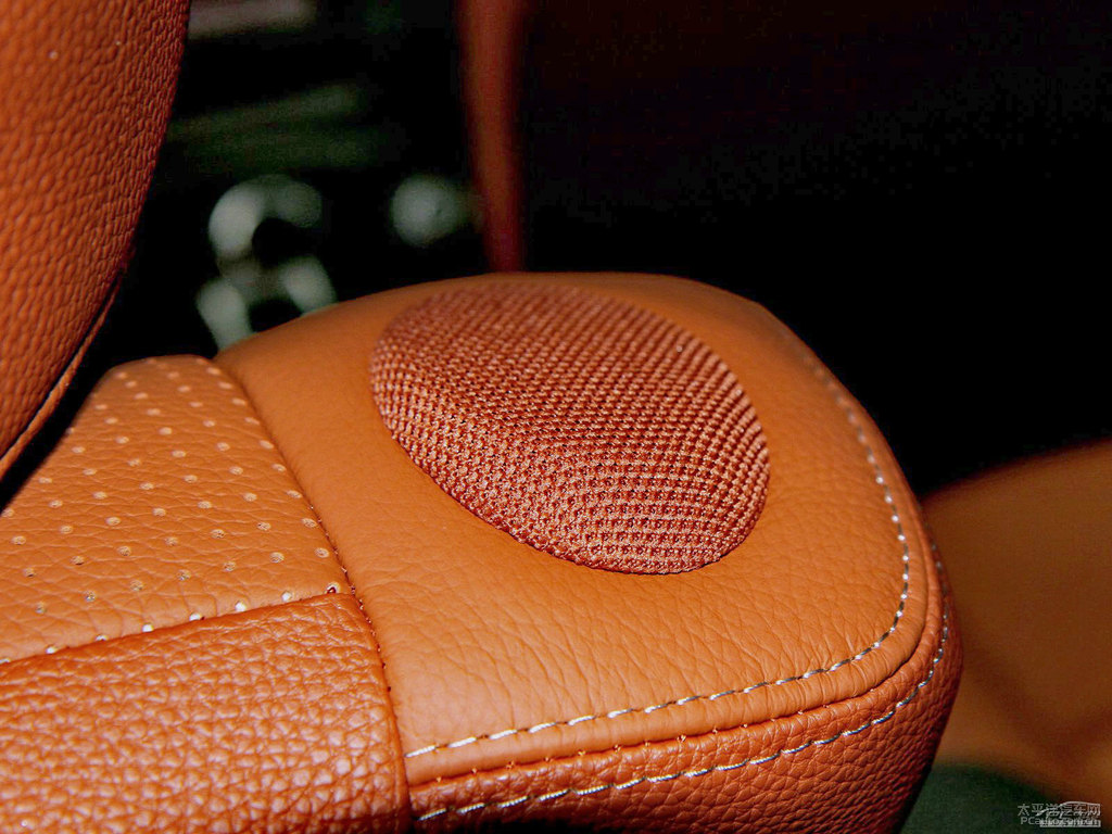 Kȼ{ǽݴ7 SUV΃(ni)DƬ