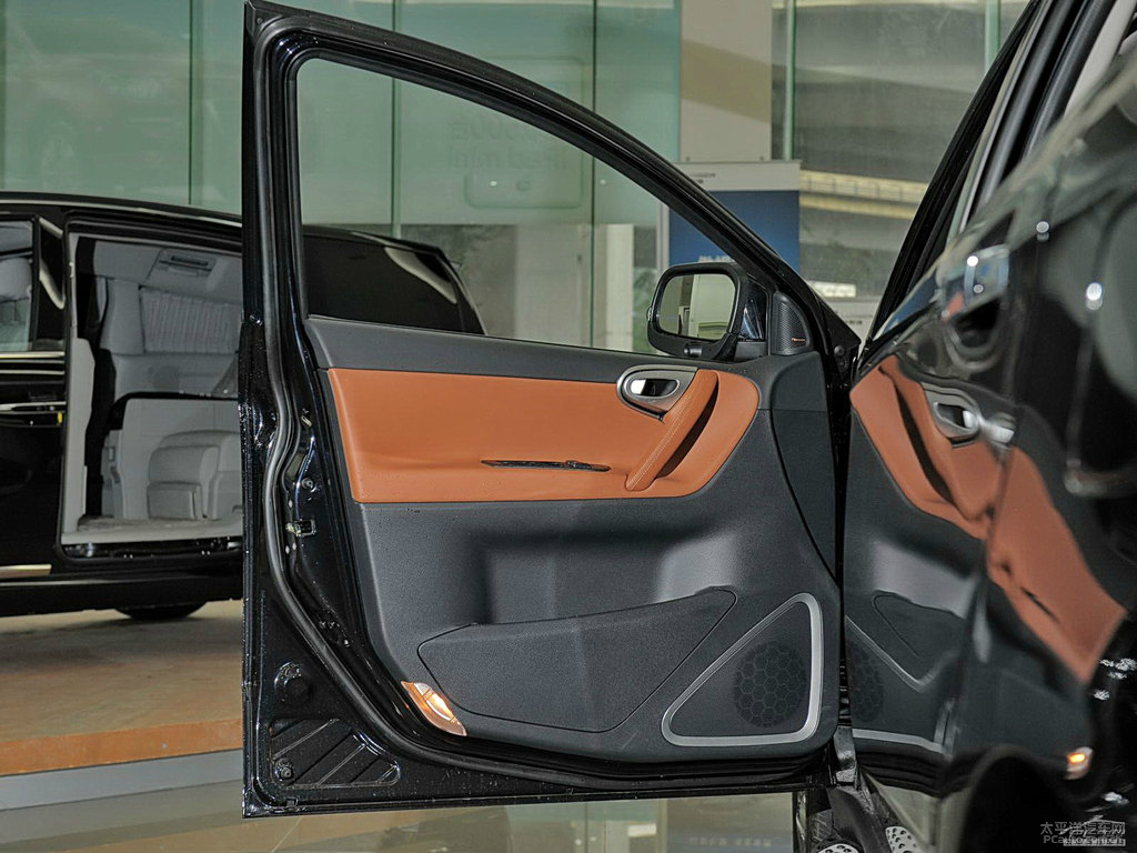 ʯڼ{ǽݴ7 SUV܇(ni)DƬ