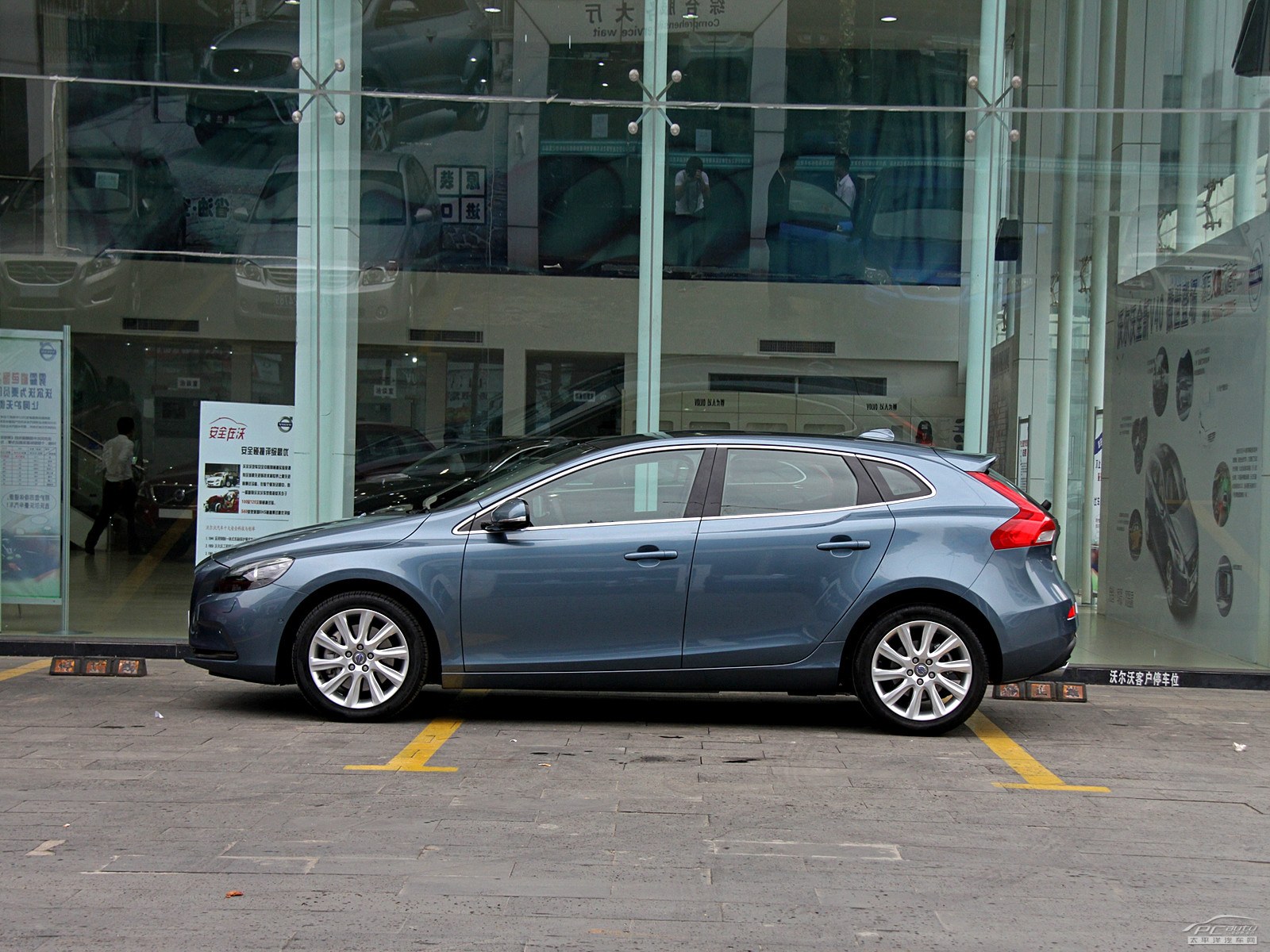 沃爾沃V40外觀高清大圖