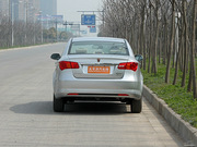 2013款 350S 1.5L 手動(dòng)迅馳版 2013款 350S 1.5L 手動(dòng)迅馳版