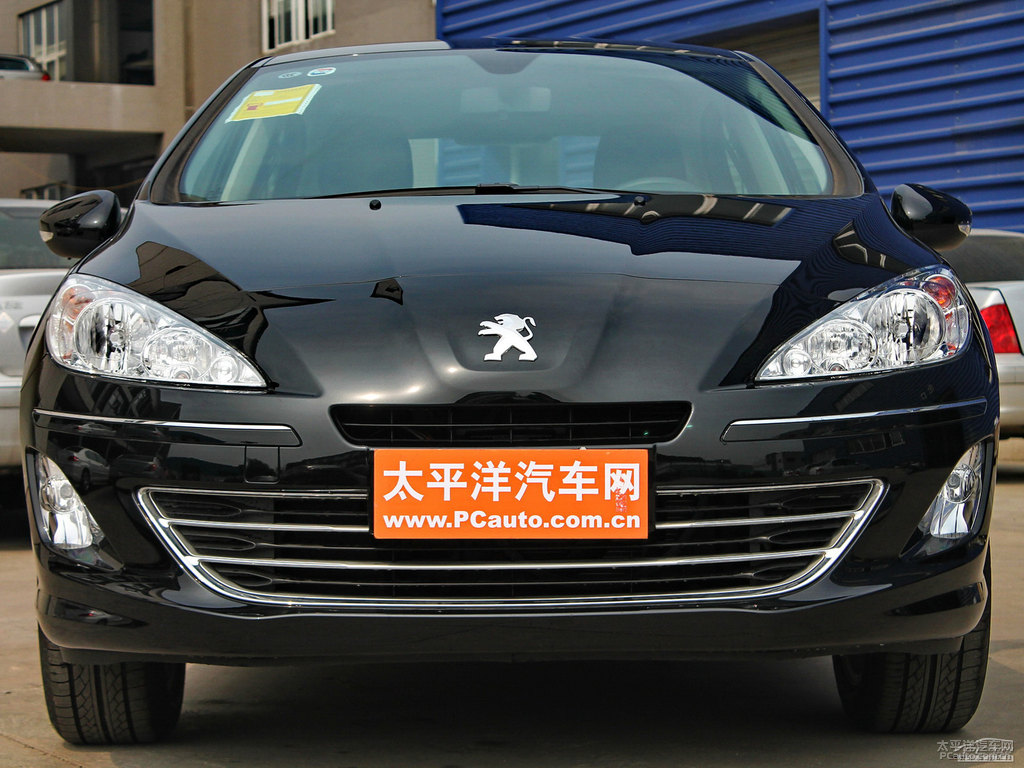 碳晶黑標(biāo)致408車頭外觀圖片