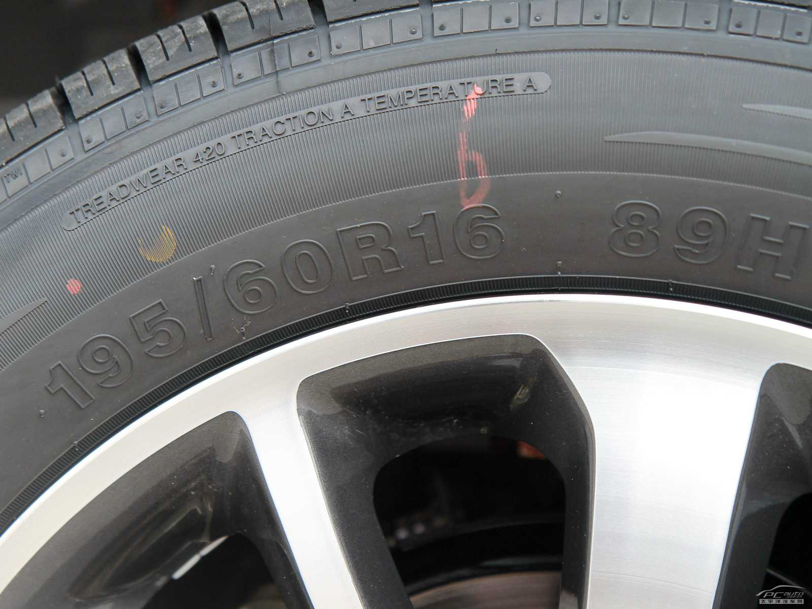 V6菱仕細(xì)節(jié)高清大圖