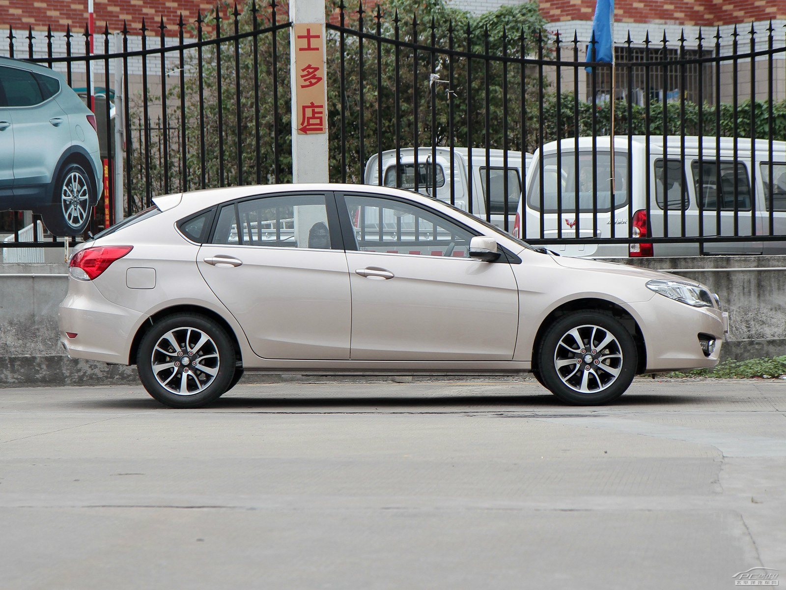 V6菱仕外觀高清大圖