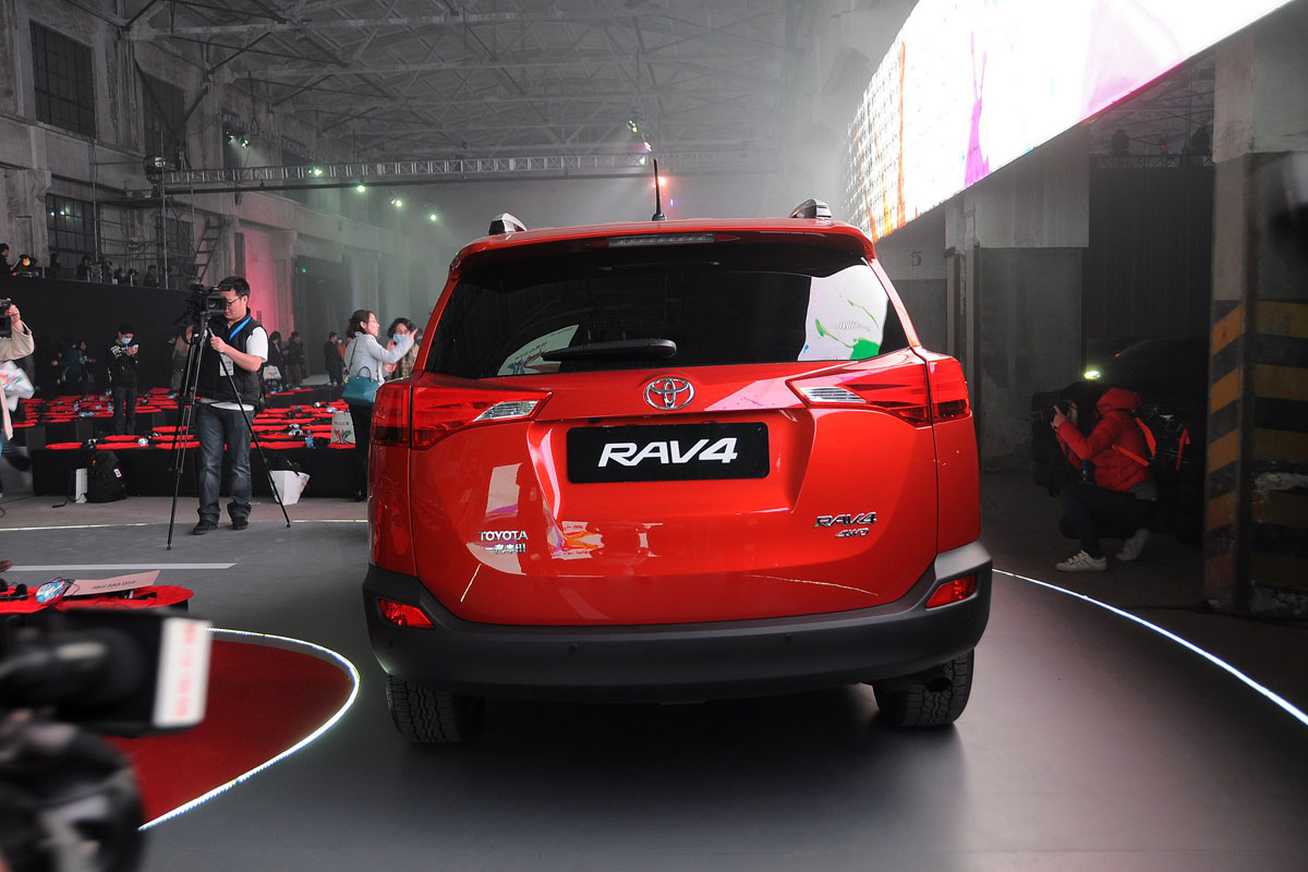 RAV4榮放車展高清大圖