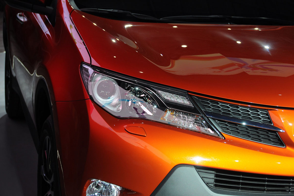 RAV4榮放車展高清大圖