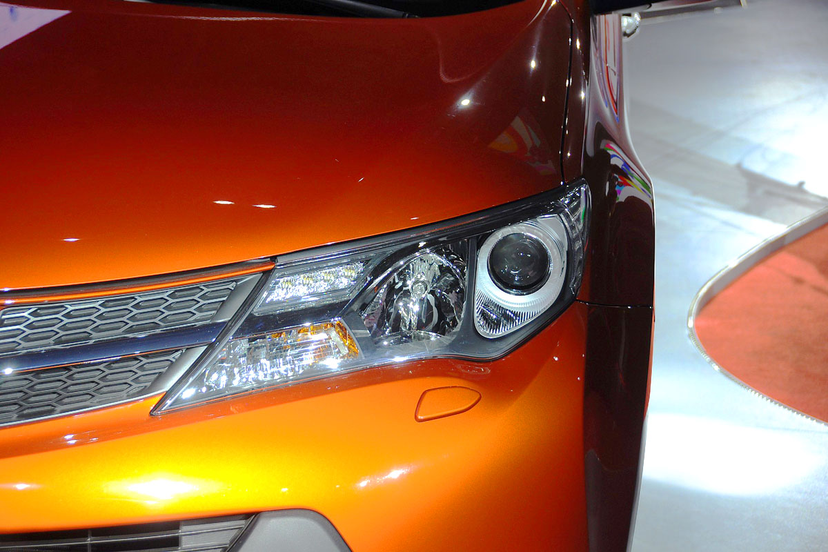 RAV4榮放車展高清大圖