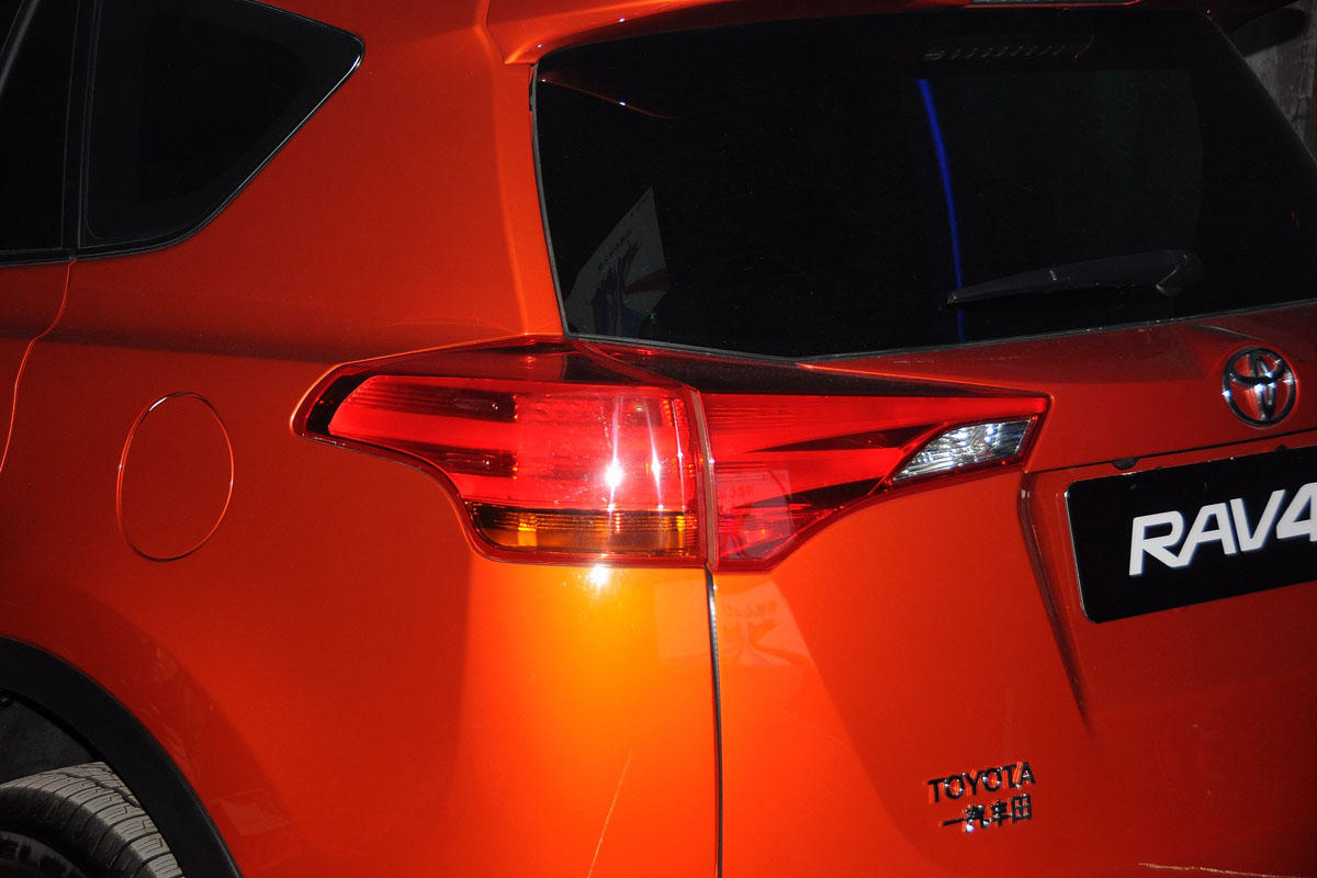 RAV4榮放車展高清大圖