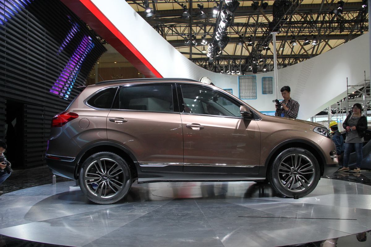 奇瑞β5車展高清大圖